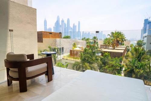 Exclusive 2BR in Five Palm Jumeirah - Beach Access - image 6