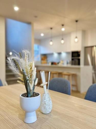 New Spacious 4Beds Family Home near Auckland Zoo