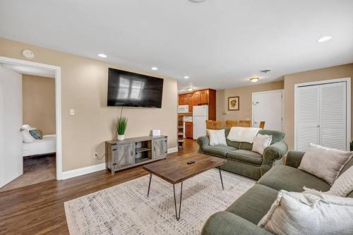 Hamilton Home Playground 2BR