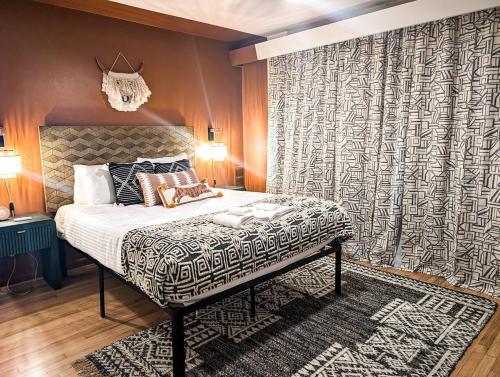 The Tiki Suite 2BR 2BA