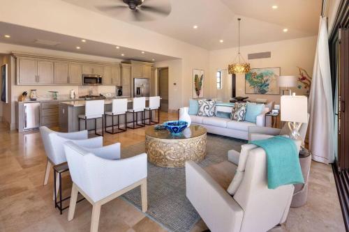 3BR Casita Including Transport and Golf Cart in Cabo San Lucas, Mexico