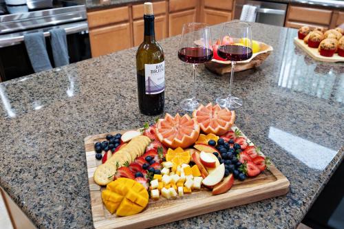 Mirage Peak Manor Luxury Villa Pool Spa Games Hosted by Relaxtay