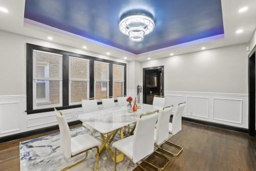 Oprema, Gorgeous 5 BR Gem with Games in Ashburn