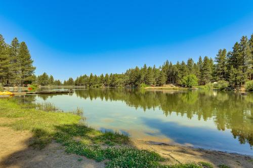 Green Valley Lake Cabin Near Lake Boat and Ski! in Green Valley Lake, USA