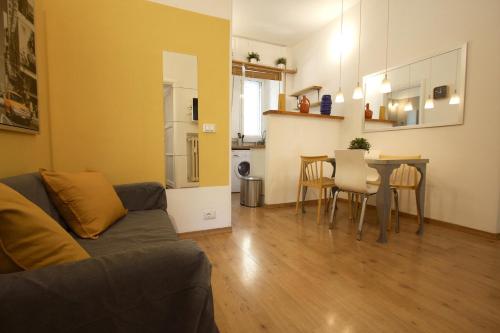 Garbatella 2BR Holiday House, Рим (фото 6)