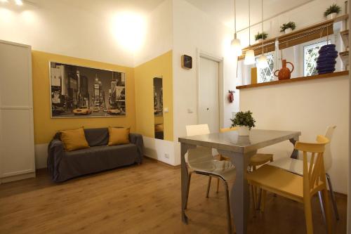 Garbatella 2BR Holiday House - image 8