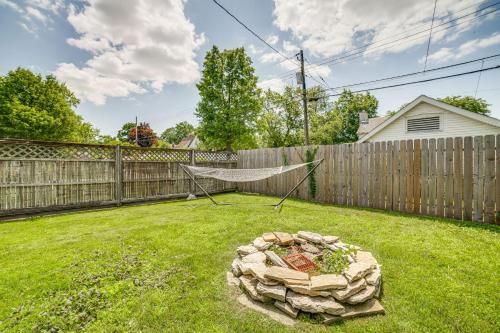 1 Mi to Notre Dame Stadium Quiet Home with Fire Pit in South Bend, USA