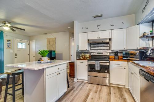 Largo Duplex with Patio, Near Beaches and Dining! in Largo, USA