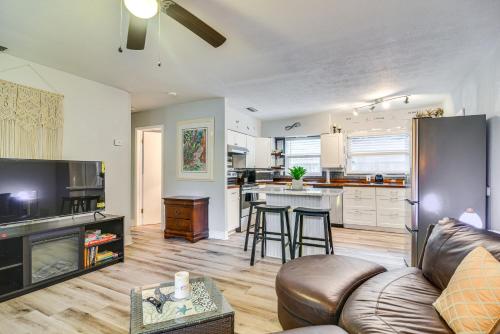 Largo Duplex with Patio, Near Beaches and Dining! in Largo, USA