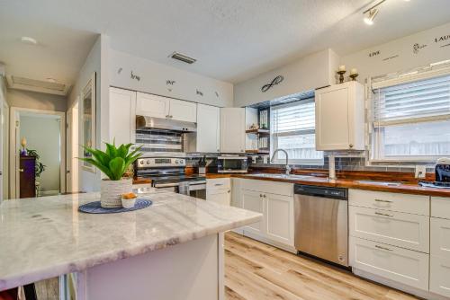 Largo Duplex with Patio, Near Beaches and Dining! in Largo, USA