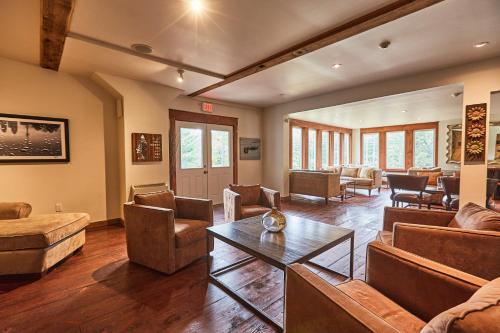 3 Pines Lodge Muskoka in ฮันส์วิลล์ (ON)