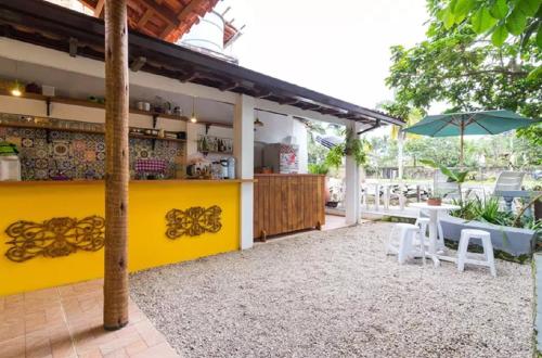 Bar/lounge, Maracuja Hostel in Paraty Centro