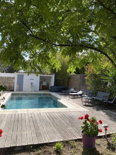 Swimming pool, Villa SChic in Mourets