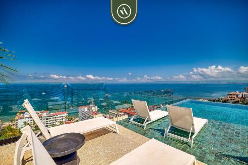 Luxury 1 BR Condo in Romantic Zone - Infinity Pool in Puerto Vallarta, Mexico