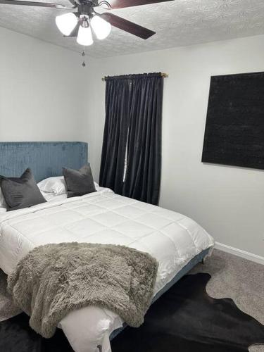 4 bedroom home in Rome, USA