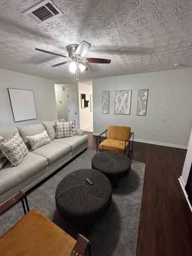 4 bedroom home in Rome, USA