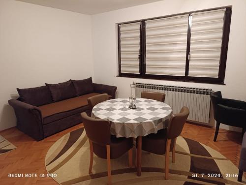 Apartment Happy Corner in Dobrinje