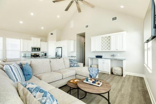 Iris - Beachfront - Pet & Family Friendly, Surfside Beach (Foto 6)