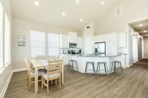 Iris - Beachfront - Pet & Family Friendly, Surfside Beach (Foto 8)