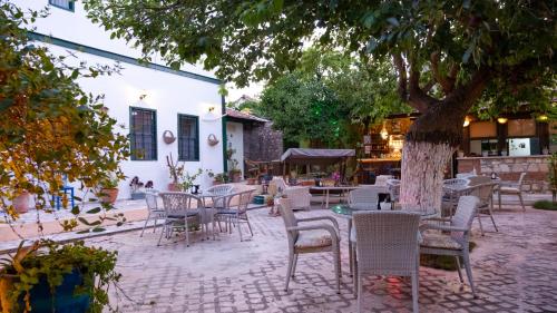 Garden Palace Boutique Hotel in Kusadasi