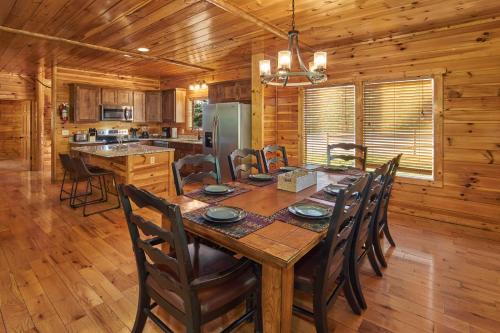 Lumberjack Lodge – Gatlinburg, TN