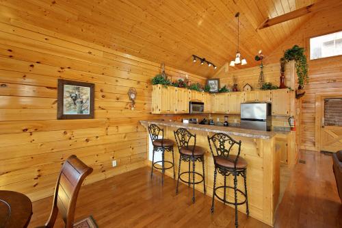 Ridgetop Retreat #50 Holiday home in Sevierville, USA