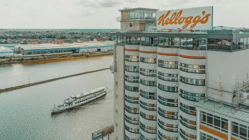John & Will Silo-Hotel by Guldsmeden in Bremen, Deutschland
