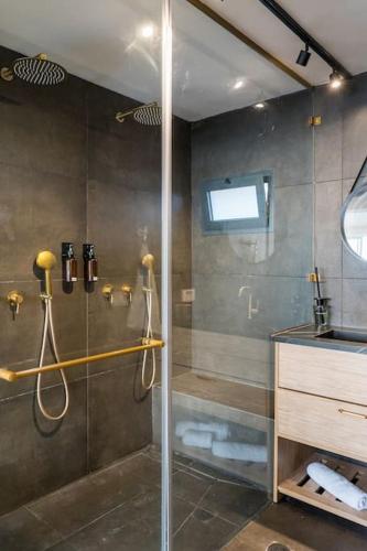 מאליבו Malibu in Kiryat Yam