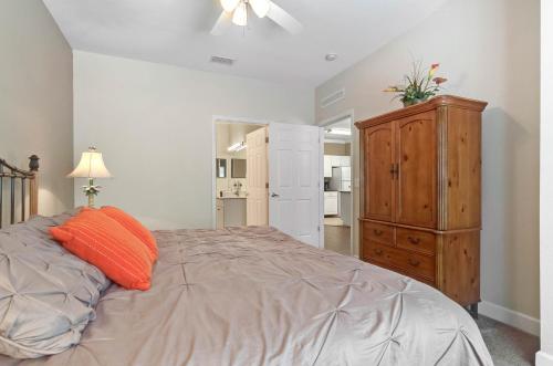 3 Bedrooms - 2 Bathrooms - Lucaya Village 1-102, Osceola