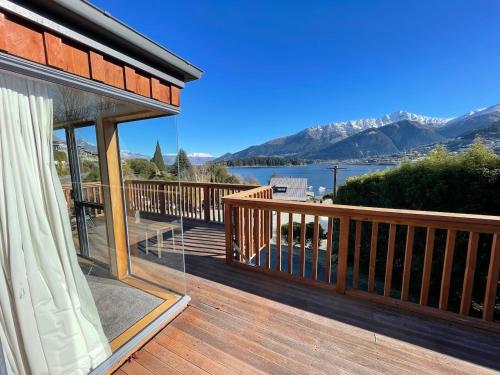 Lakehouse - Water taxi to Queenstown! - image 14