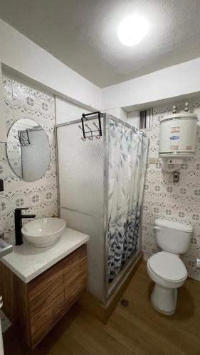 Bathroom, Apartamento frente a la playa de la guaira in Caraballeda