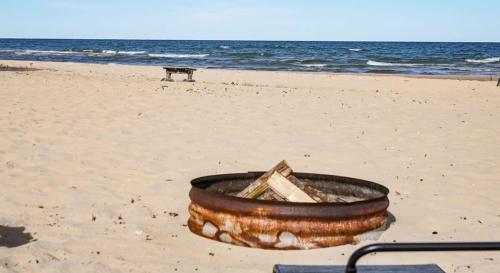 Stunning views of Lake Huron - image 14
