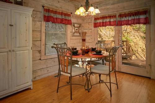 Cozy Creek Holiday home - image 10