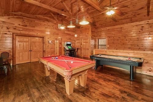 Diamond In The Rough – Gatlinburg, TN