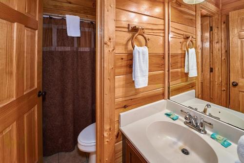 Diamond In The Rough – Gatlinburg, TN