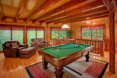 Cherokee Pool Lodge in Jenkins Mill, USA