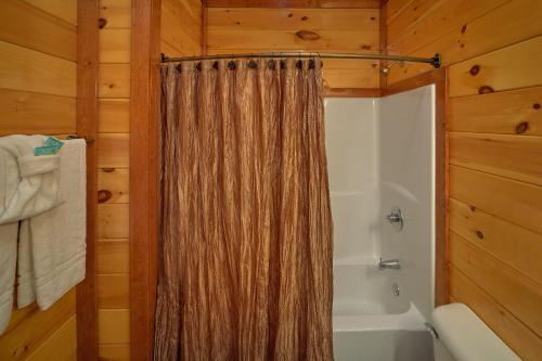 Sweet Tranquility Pool Lodge - image 2