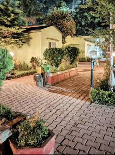 2 bedrooms, 2 beds