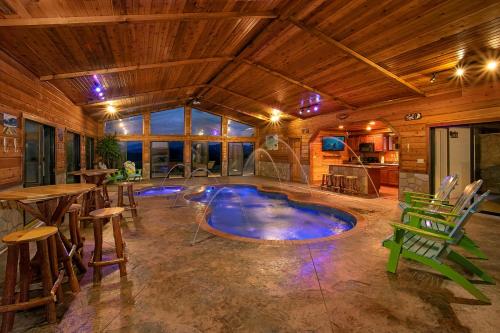 Mountain View Mansion - image 10