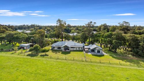 Farm View Retreat