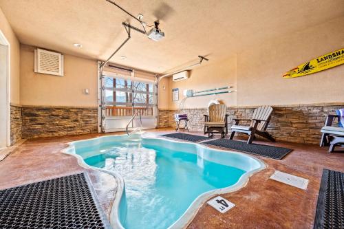 Legends Pool Lodge - image 13
