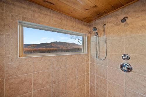 Legends Pool Lodge - image 10