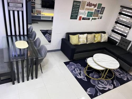 D Chambers Townhouse in Deca-Clark Residences