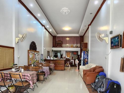 The Blue Guest House in Battambang