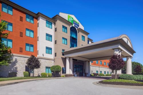 Holiday Inn Express & Suites Kansas City Airport By IHG - 숙소 외관