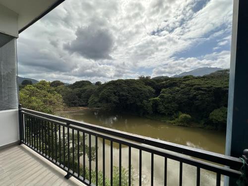 Double Room with Mountain View image 3