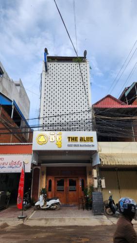 The Blue Guest House near Phnom Sampeou
