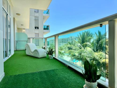 By The Beach Apartment