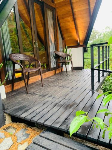 Cannelle Hill Cabanas in Deniyaya