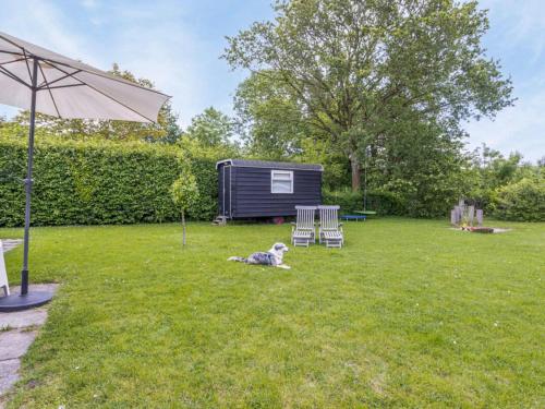 Holiday home with Gypsy wagon Holiday home with Gypsy wagon